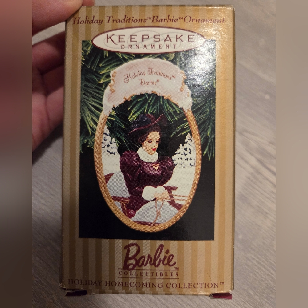 1997 Keepsake Barbie Holiday Traditions Ornament